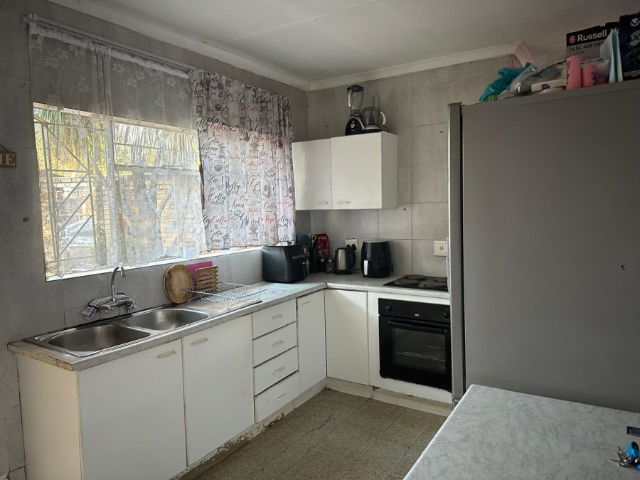 2 Bedroom Property for Sale in Oos Einde North West